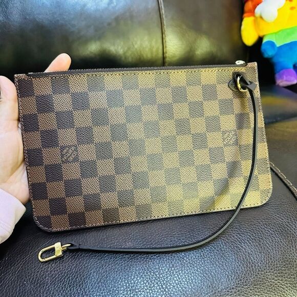 Louis Vuitton Neverfull GM Pouch - Picture 1 of 9